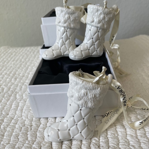 Pandora Ornament 2012 limited edition Christmas Stocking Boot - Picture 1 of 9